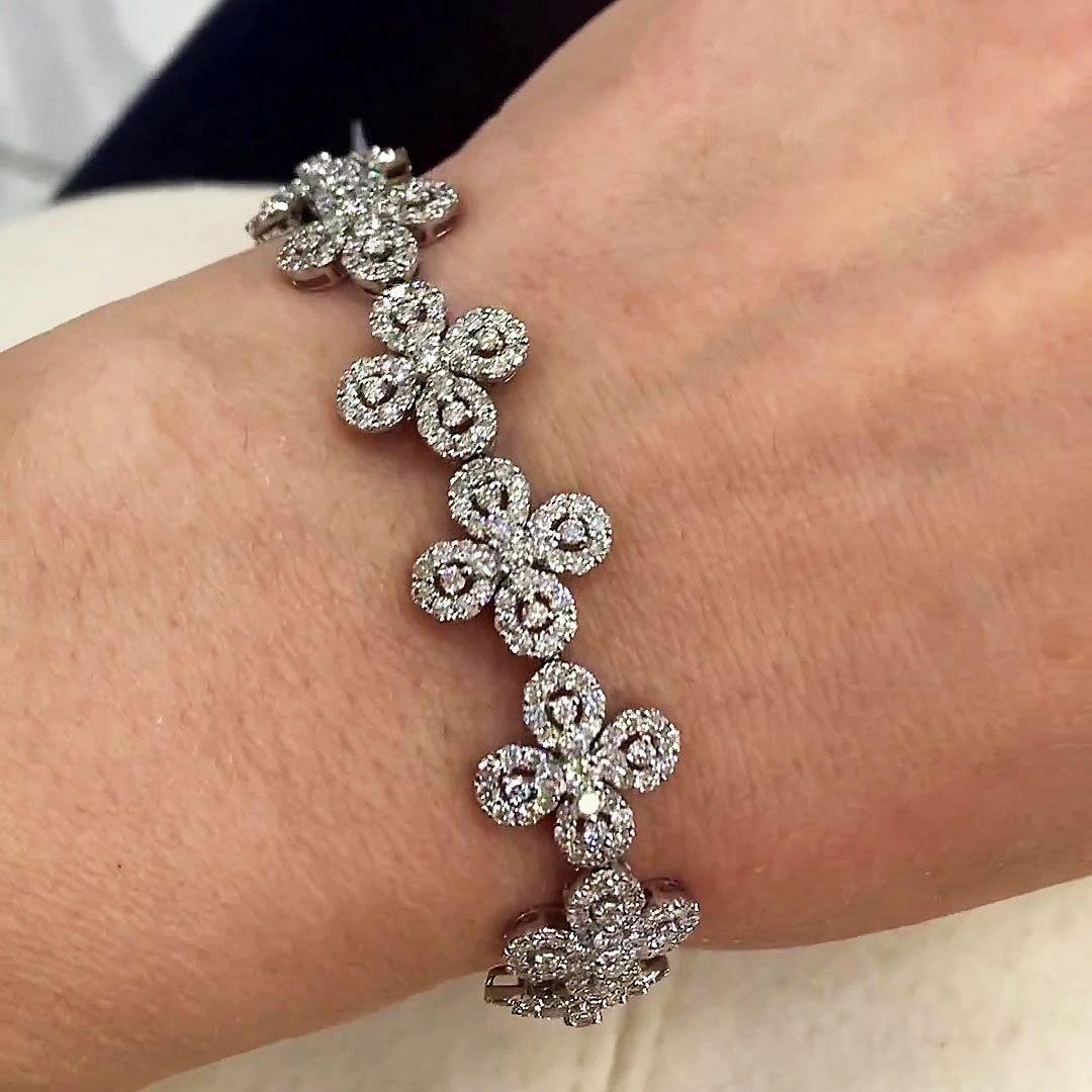 Round&Pear Cut White Leaf Clover Sapphire Bracelet