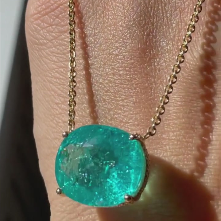 Oval Cut Green Sapphire Pendant Necklace