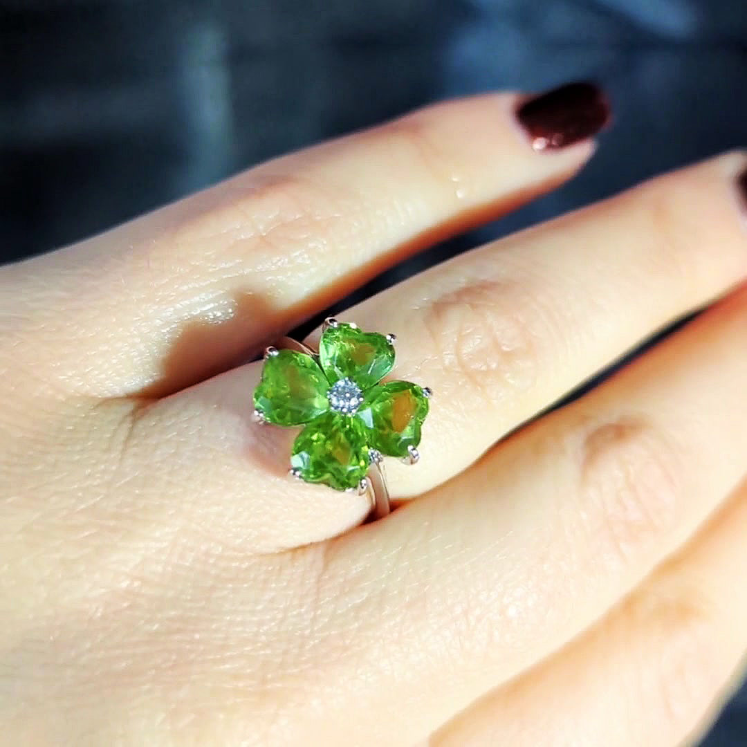 4.25ct Heart Cut Green Leaf Clover Sapphire Eternity Ring