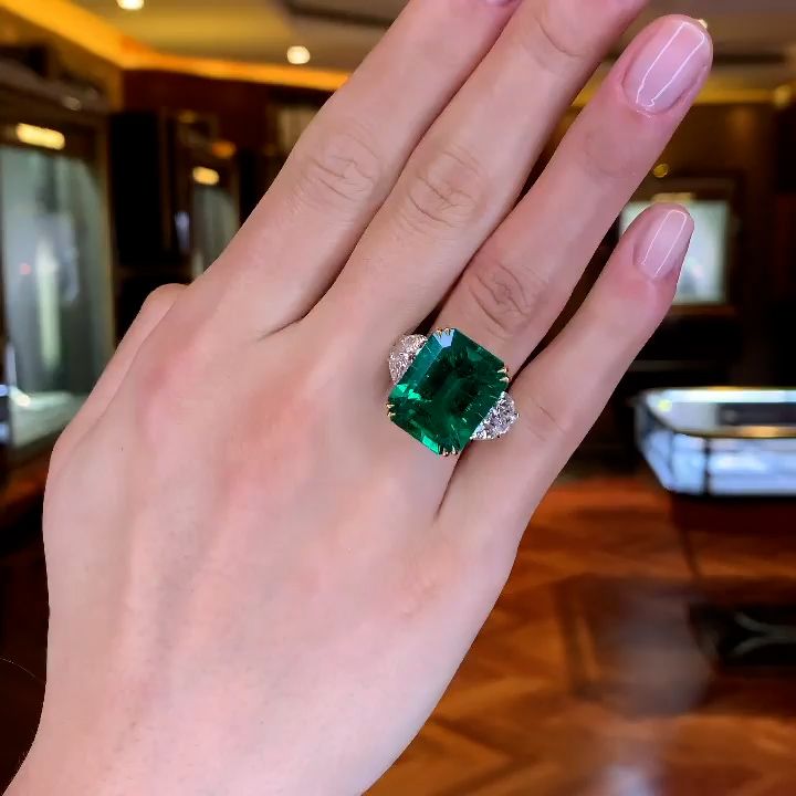 Unique 7ct Emerald Cut Emerald Sapphire Engagement Ring