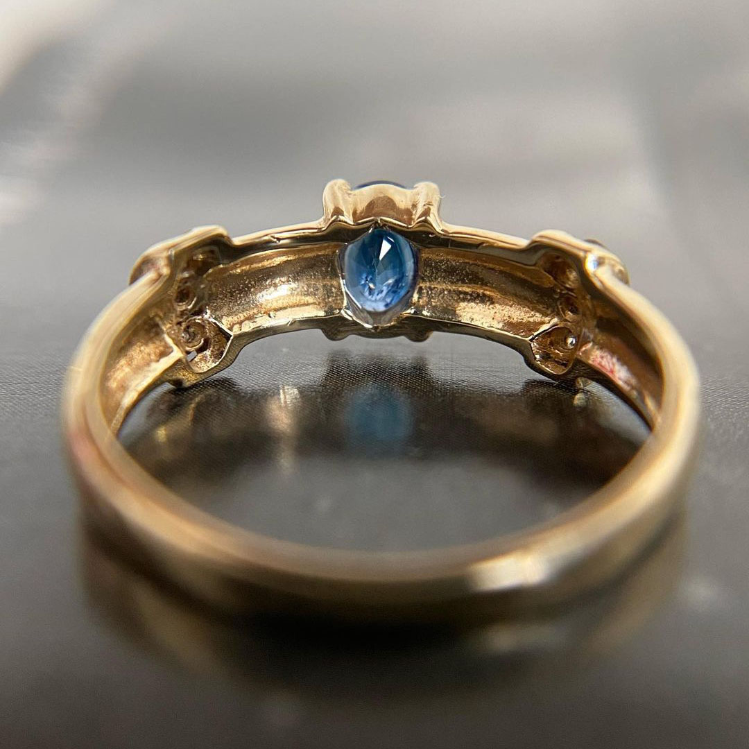 1ct Oval Cut Blue Sapphire Engagement Ring