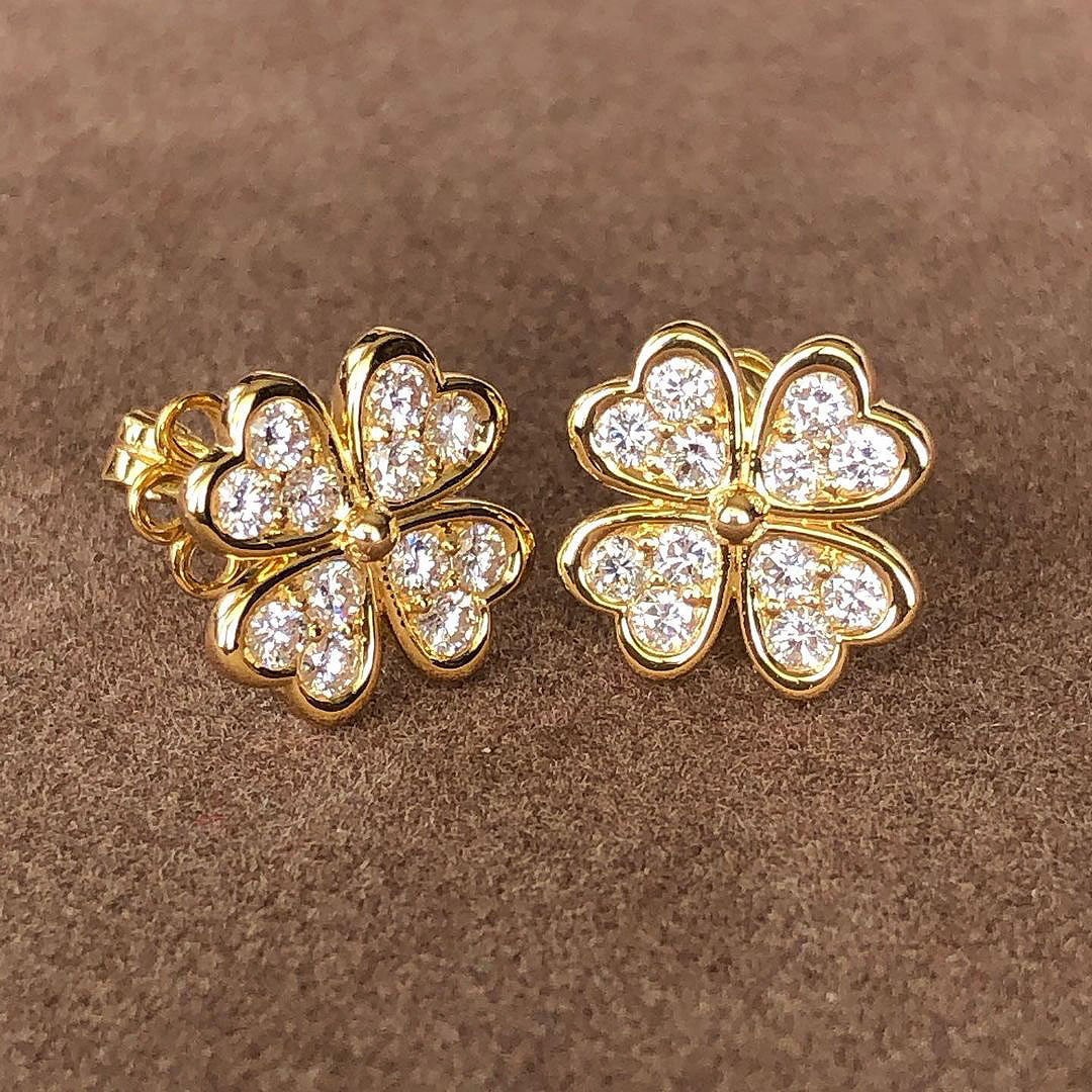 Round Cut White Leaf Clover Sapphire Stud Earrings