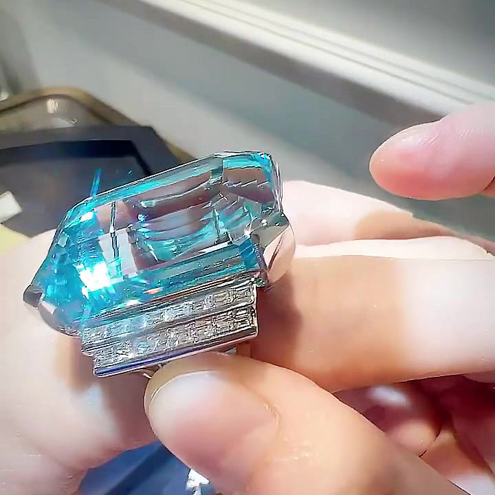 8ct Emerald Cut Aquamarine Sapphire Engagement Ring