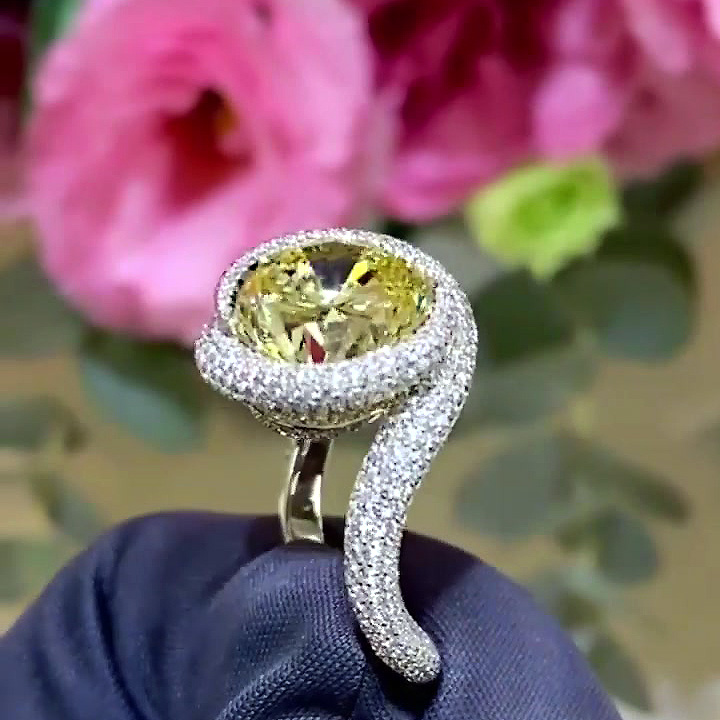 6ct Round Cut Yellow Sapphire Engagement Ring