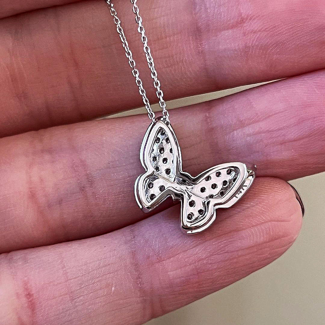 Round Cut Blue Sapphire Pendant Necklace