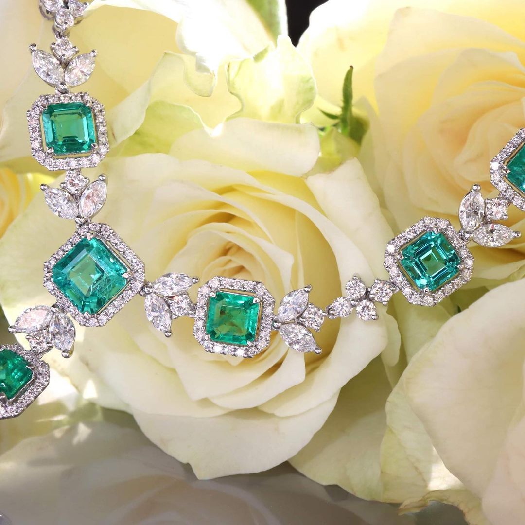 Fashion Emerald Necklace Choker