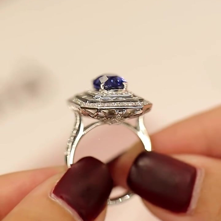 4ct Art Deco Halo Oval Cut Blue Sapphire Engagement Ring