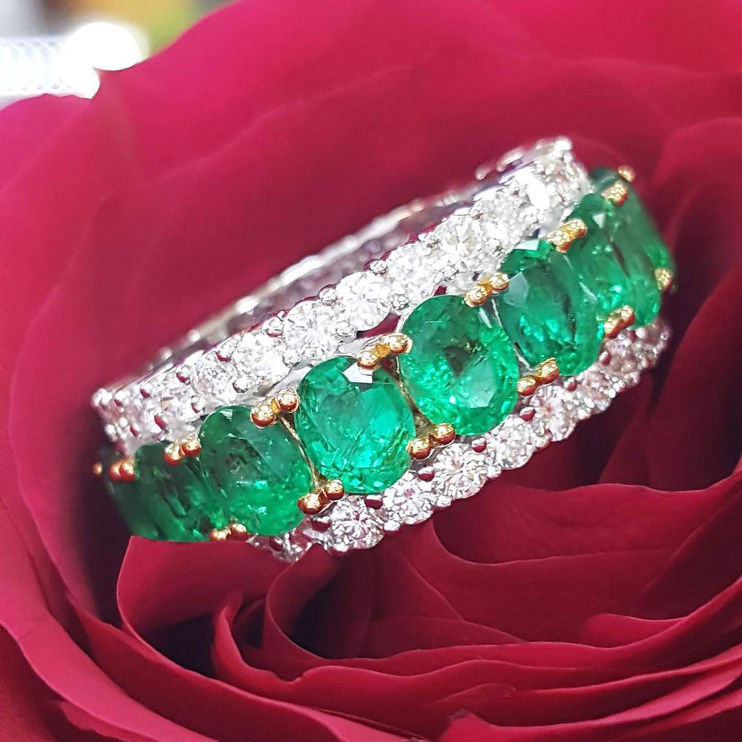 7.5ct Oval Cut Emerald Sapphire Eternity Ring