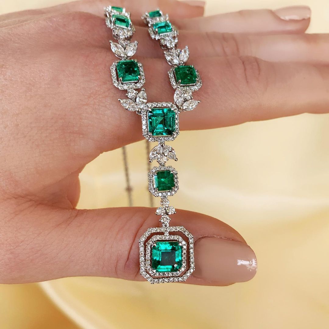 Fashion Emerald Necklace Choker