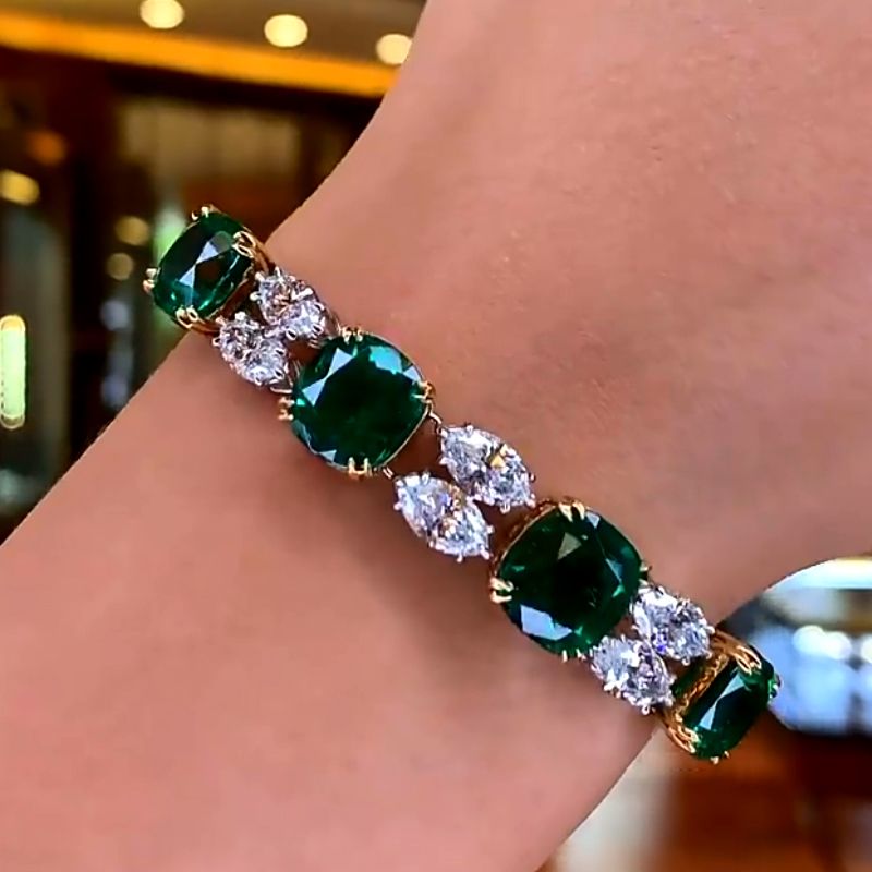 44.66ct Gold Double Cushion Cut & Marquise Cut Bracelet