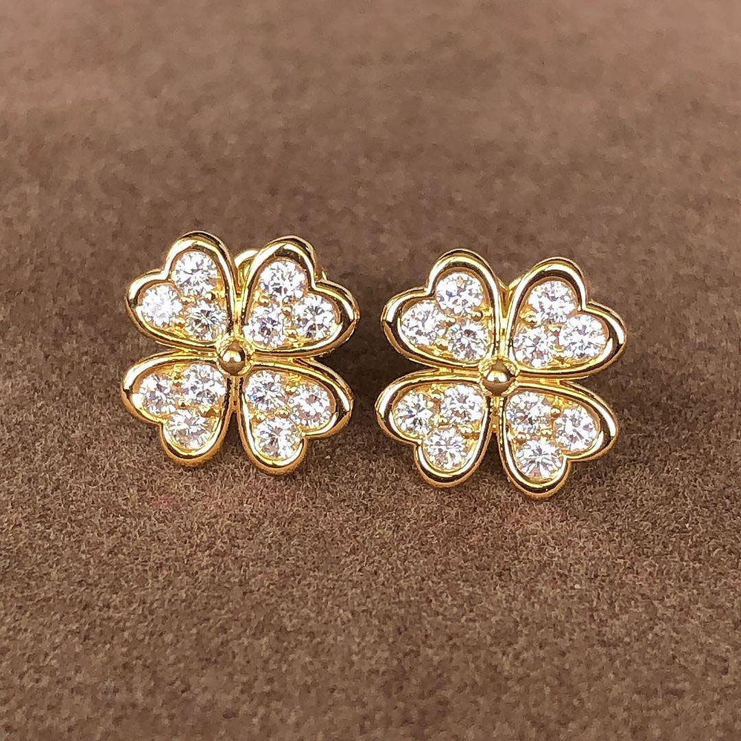 Round Cut White Leaf Clover Sapphire Stud Earrings