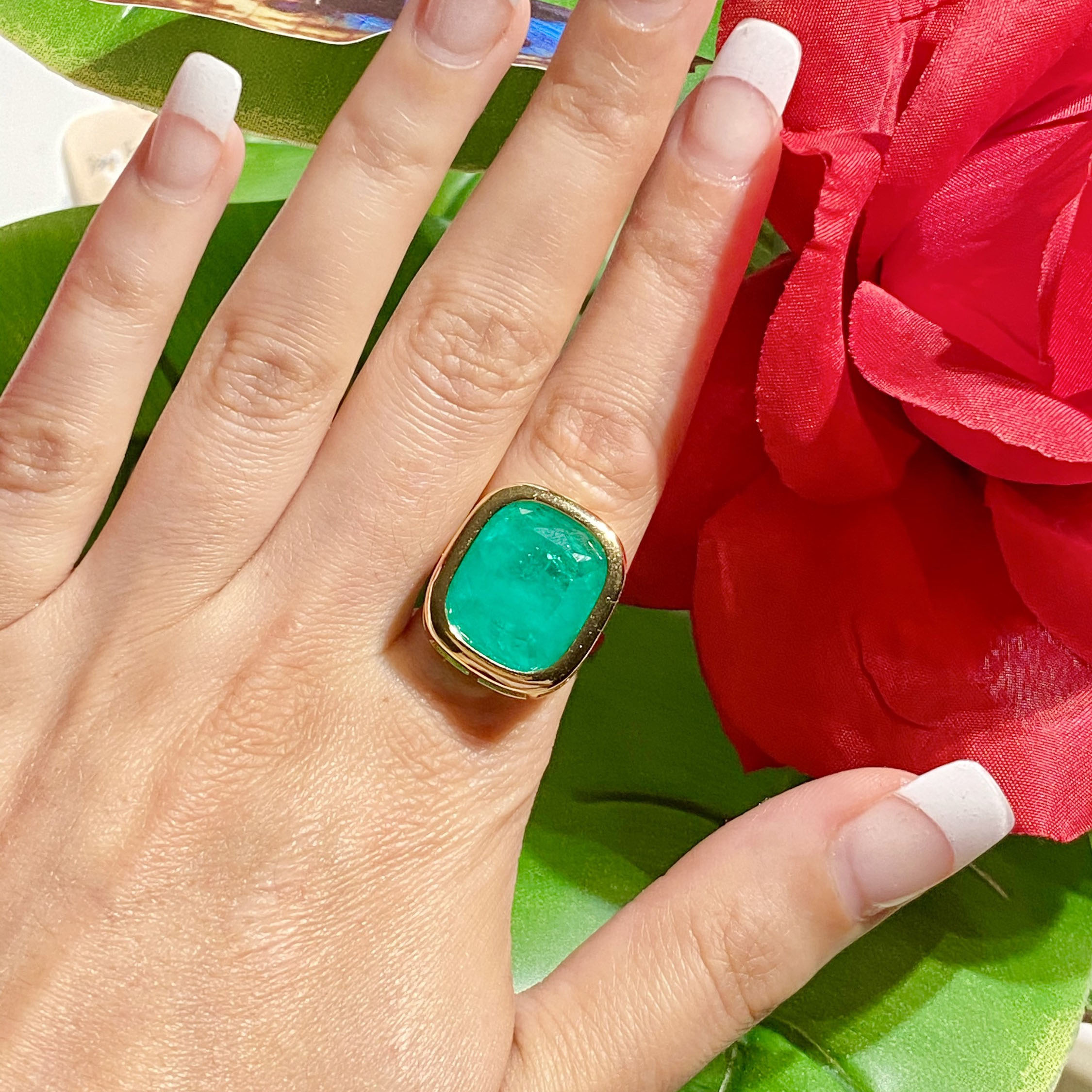 8ct Colombian Cushion Cut Emerald Sapphire Engagement Ring