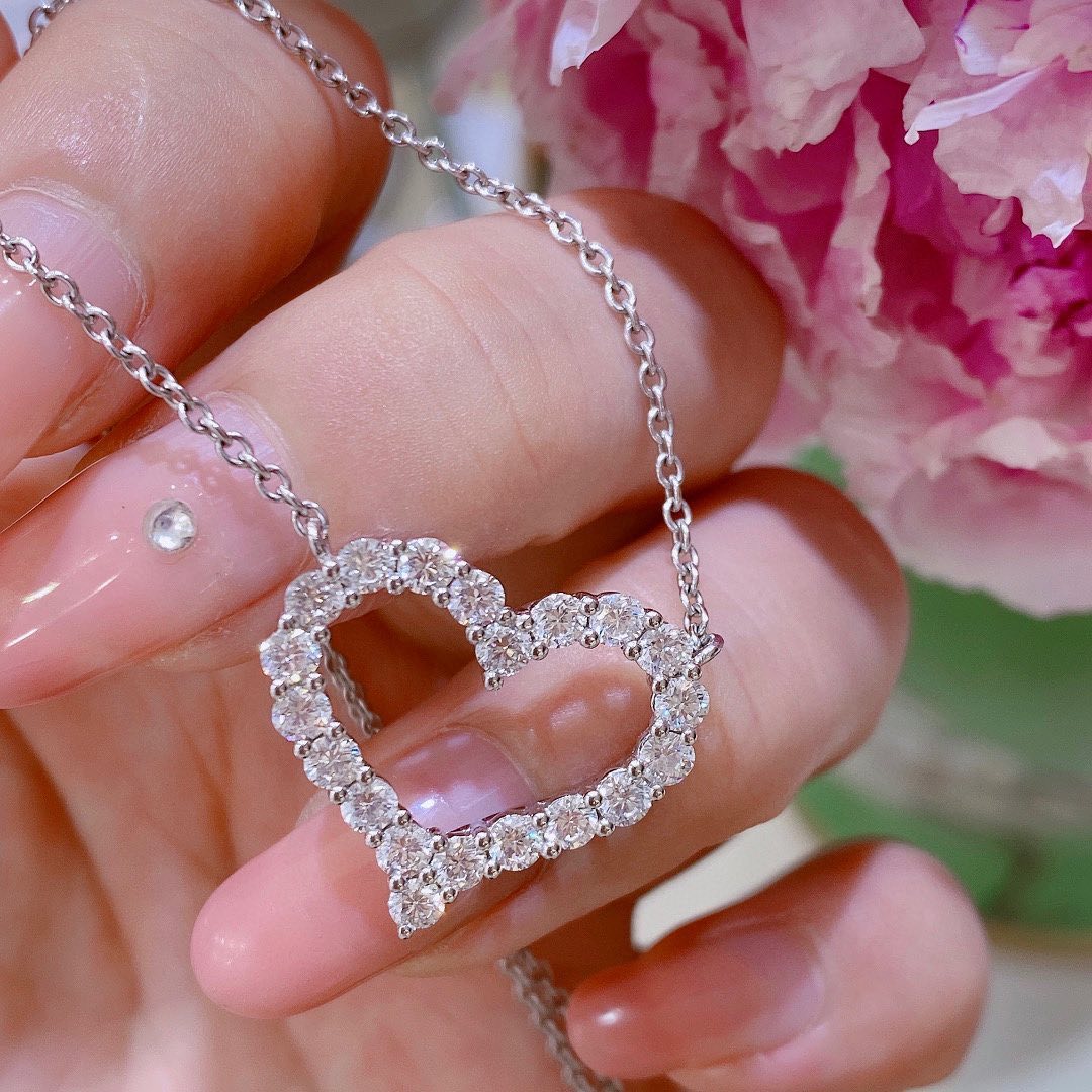 Love Heart White Sapphire Pendant Necklace