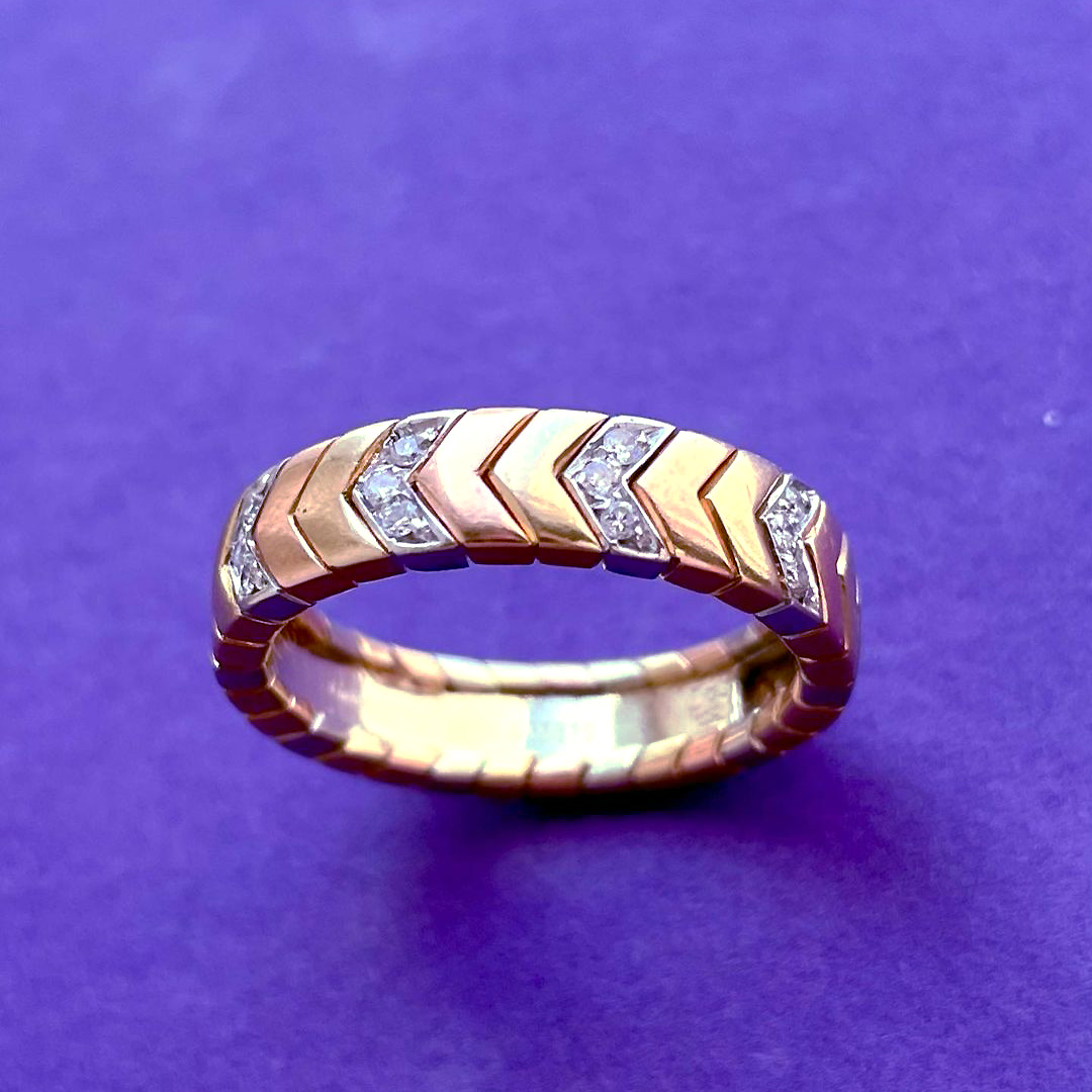 1.5ct Round Cut White Sapphire Chevron Ring