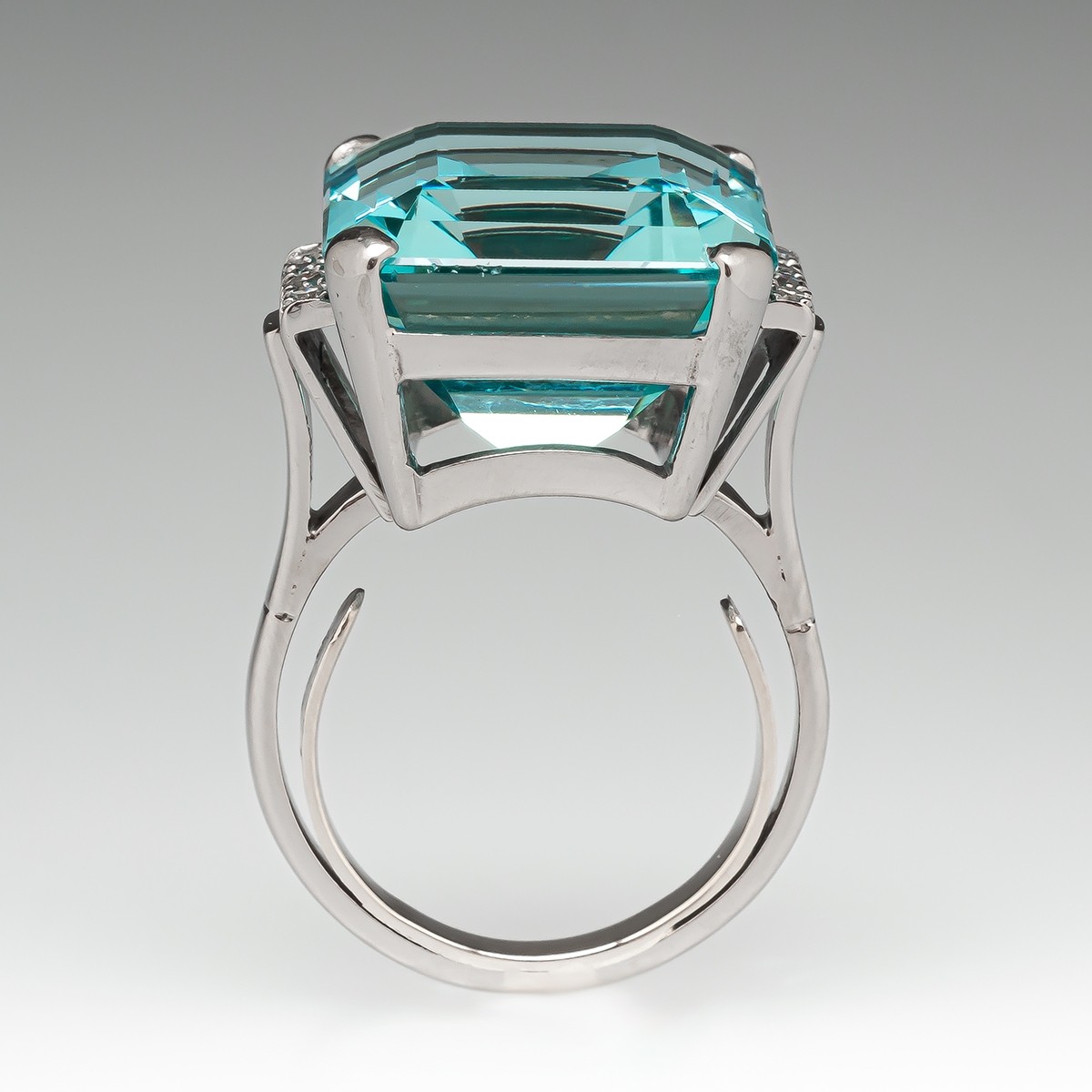 8ct Vintage Emerald Cut Aquamarine Sapphire Cocktail Ring