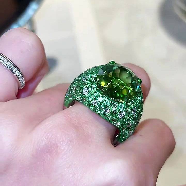 6ct Oval Cut Emerald Sapphire Cocktail Ring