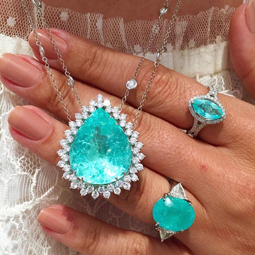 Pear Cut Green Sapphire Pendant Necklace