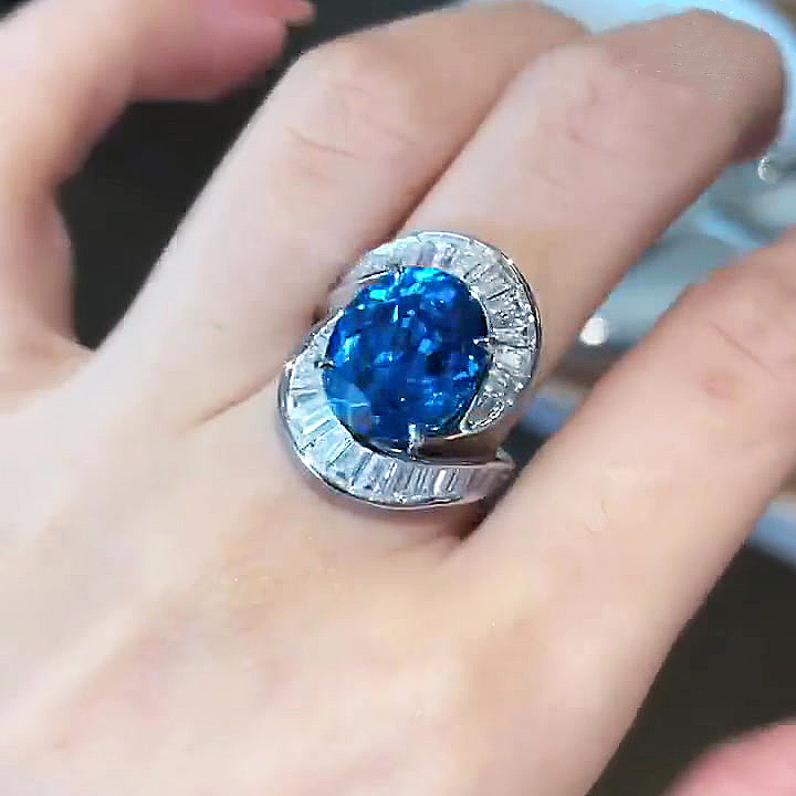 5ct Oval Cut Blue Sapphire Engagement Ring
