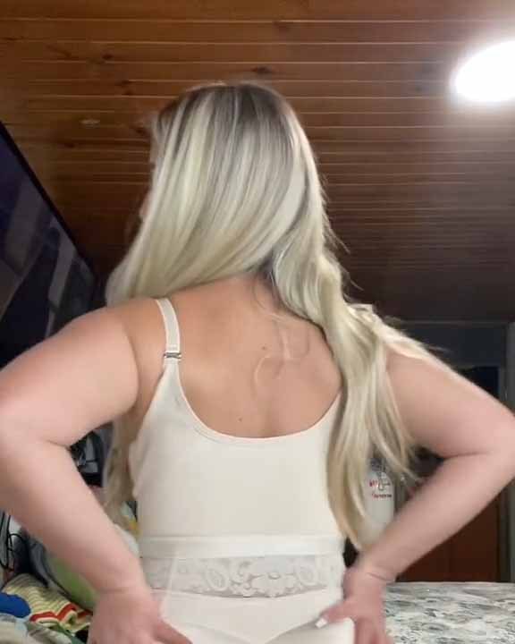 Shaping Bra with 3 Rows of Hooks