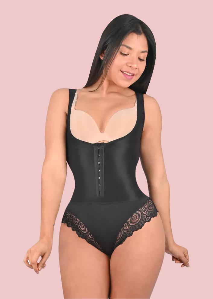 BODY CACHETERO CURVY NEGRO