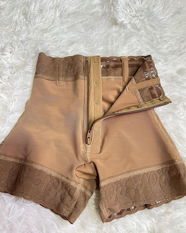 Lace Butt Lift Shaper Zipper Short