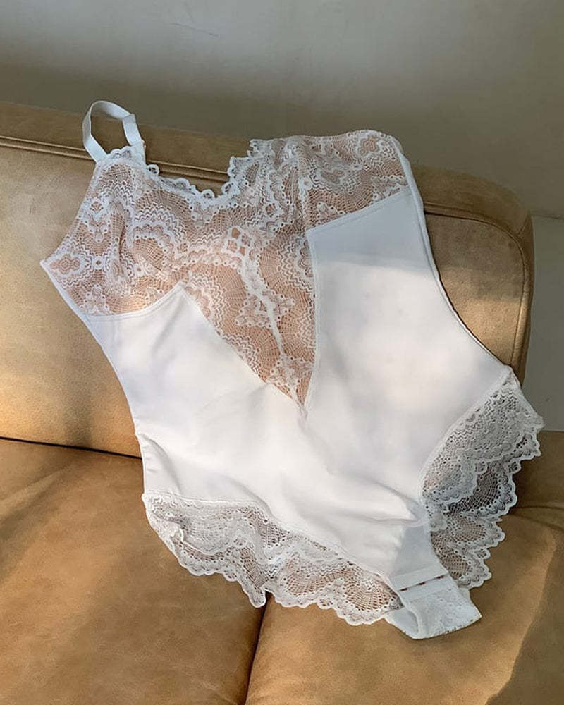 Sculpting Lace Shapewear Bodysuit-Curvy-Faja