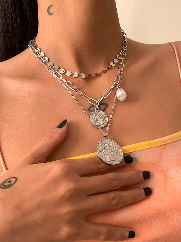 Retro Portrait Embossed Pendant Multilayer Necklace-Curvy-Faja