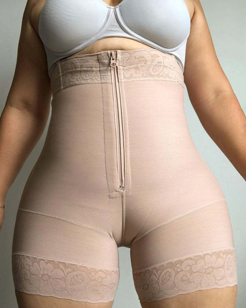 Extra High Waist Short With Zipper-Curvy-Faja