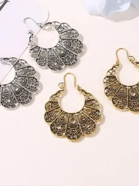 Vintage Geometric Openwork Flower Earrings-curvy-faja