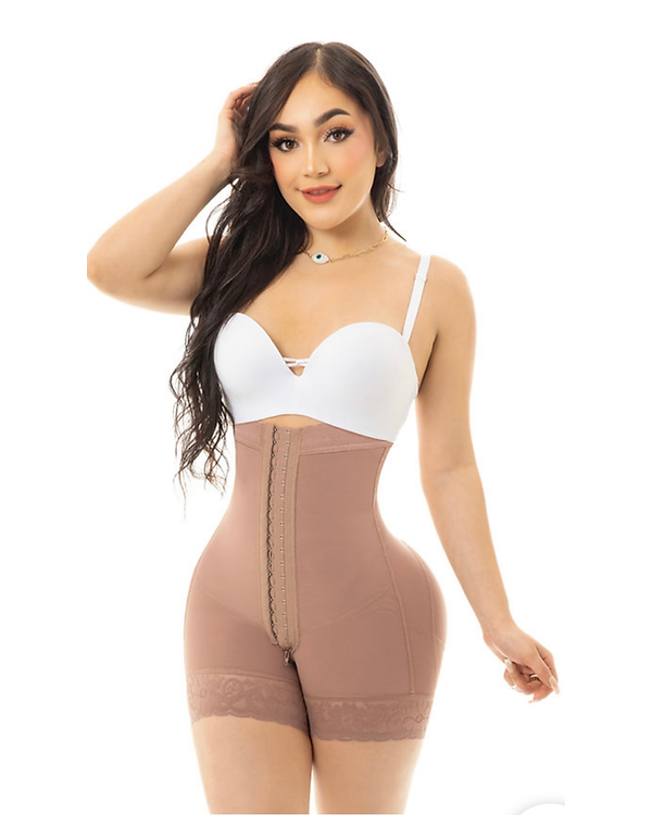 BODY CACHETERO CURVY NEGRO