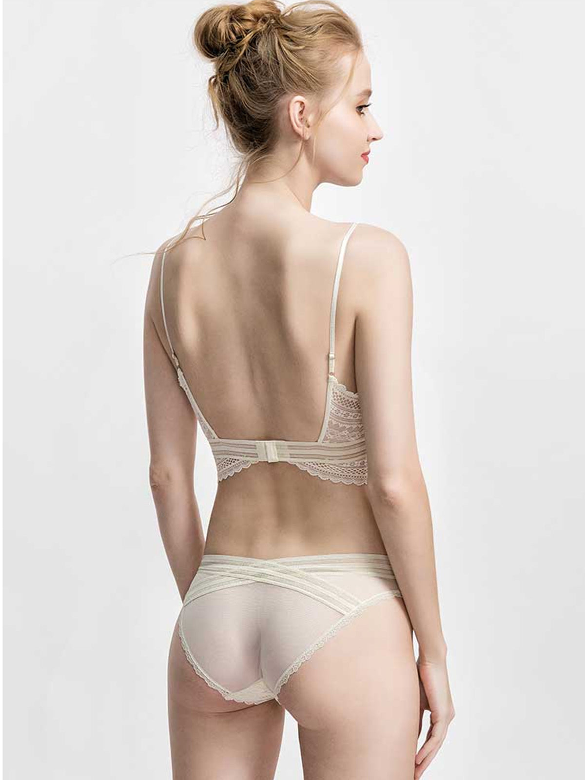 Sujetador inalámbrico sin espalda en forma de U de lencería de encaje 