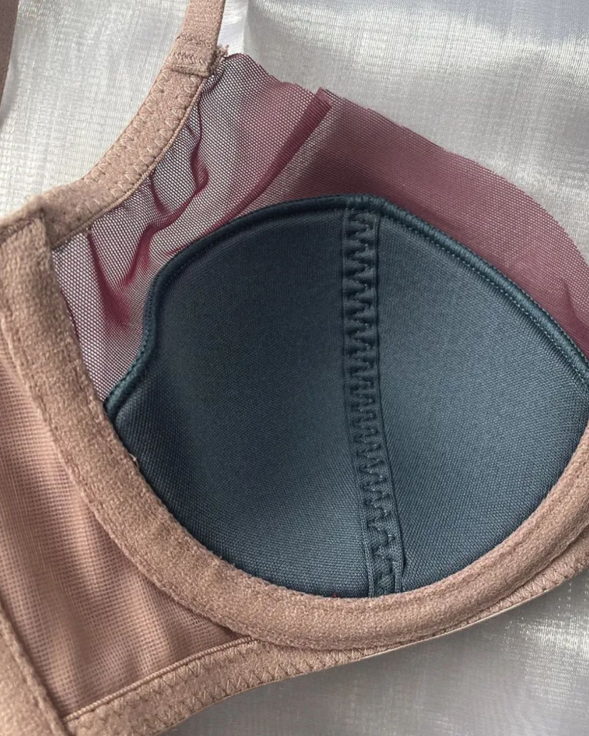 Conjunto de ropa interior de sujetador sexy de malla V