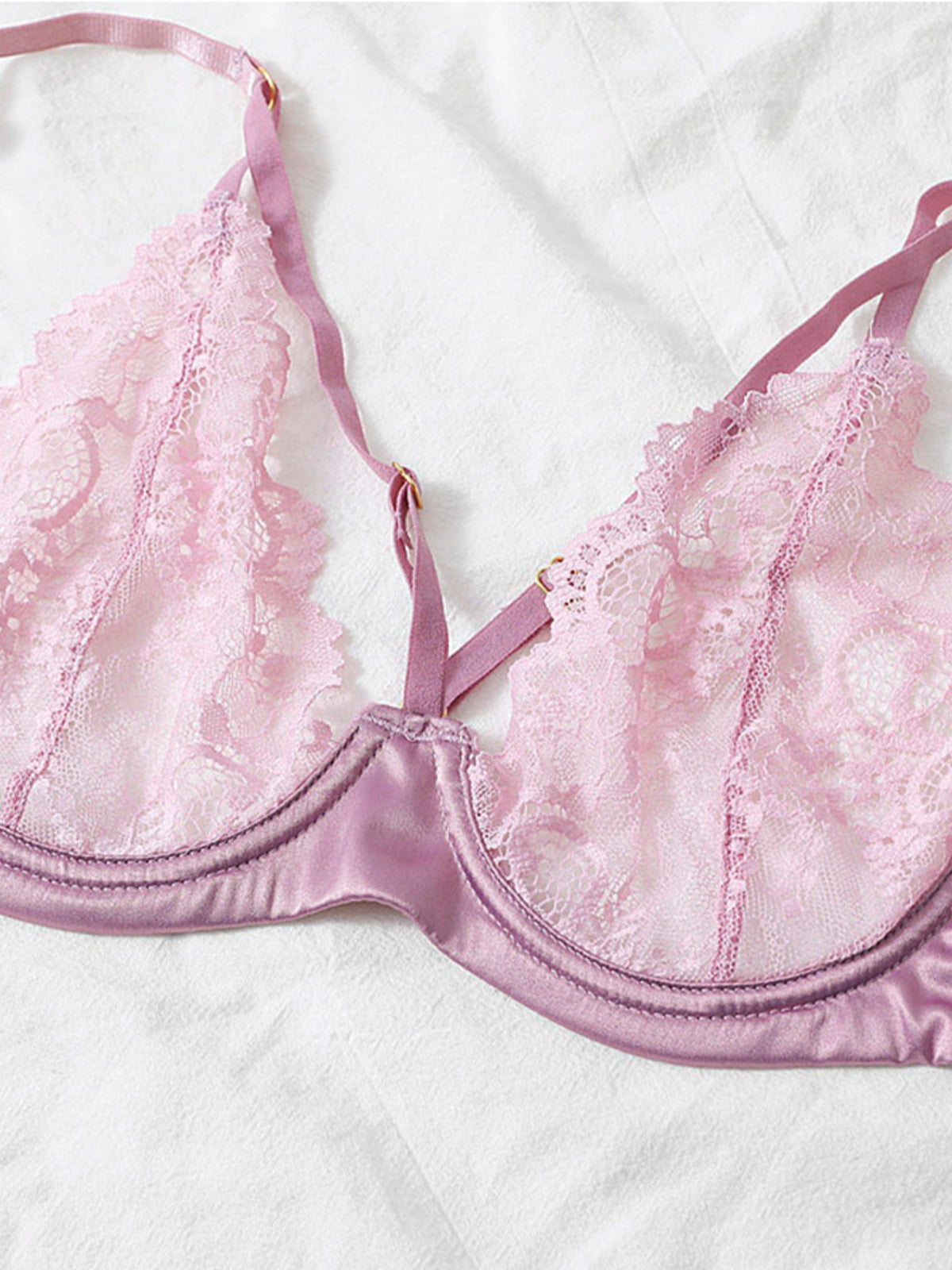 Conjunto de lencería de encaje con tiras de bexley