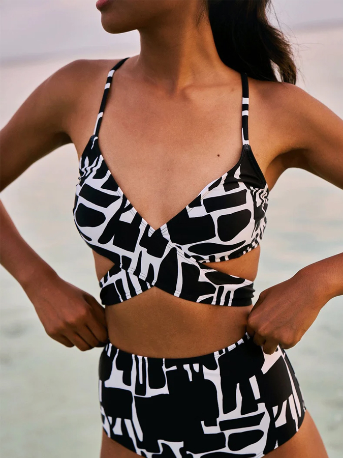 Geometric Print Ruffle One Piece Swimsuit And Cover Up