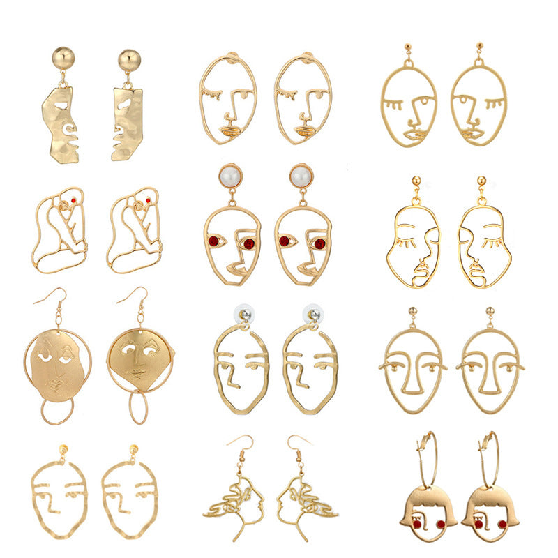 Fashion Creative Face Beaded Decorate Hollow Earrings