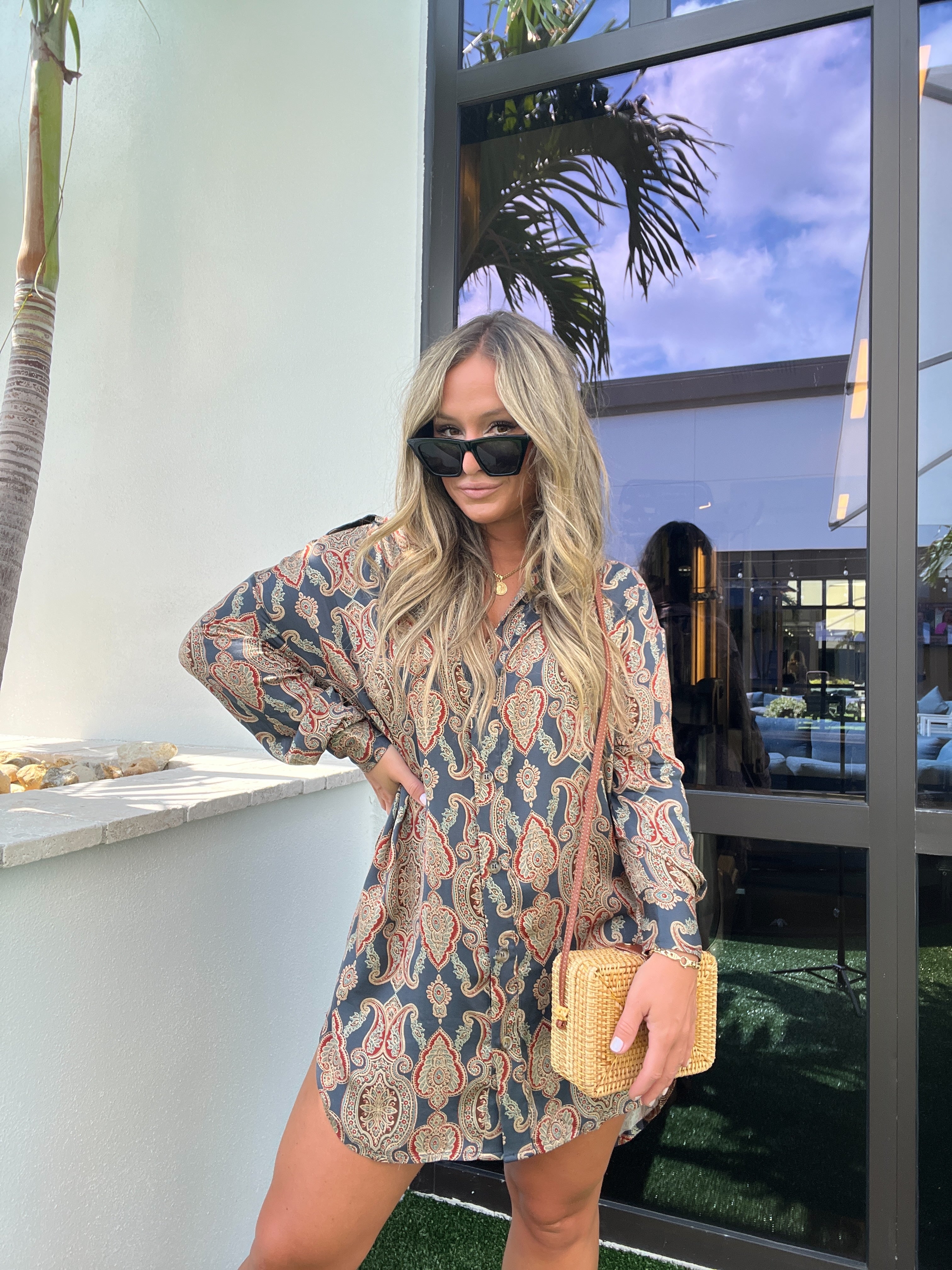 GOLDEN MIDNIGHT SHIFT DRESS