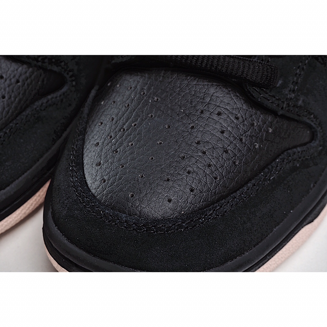 NK Dunk SB Low  Black Coral 