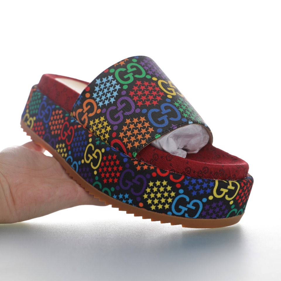 GUCCI Wmns Rubber GG Slide