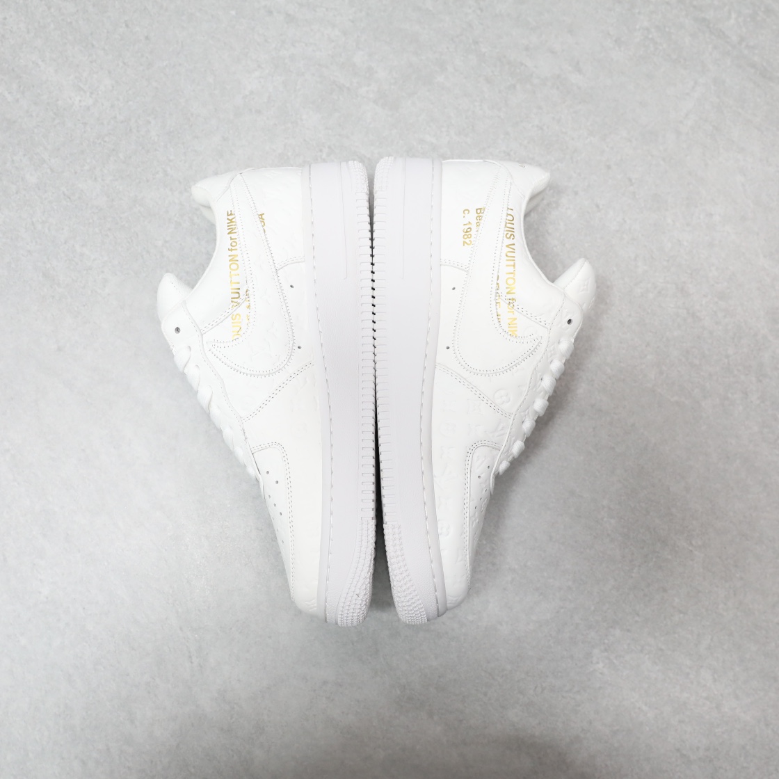 LOUIS VUITTON TRAINERS