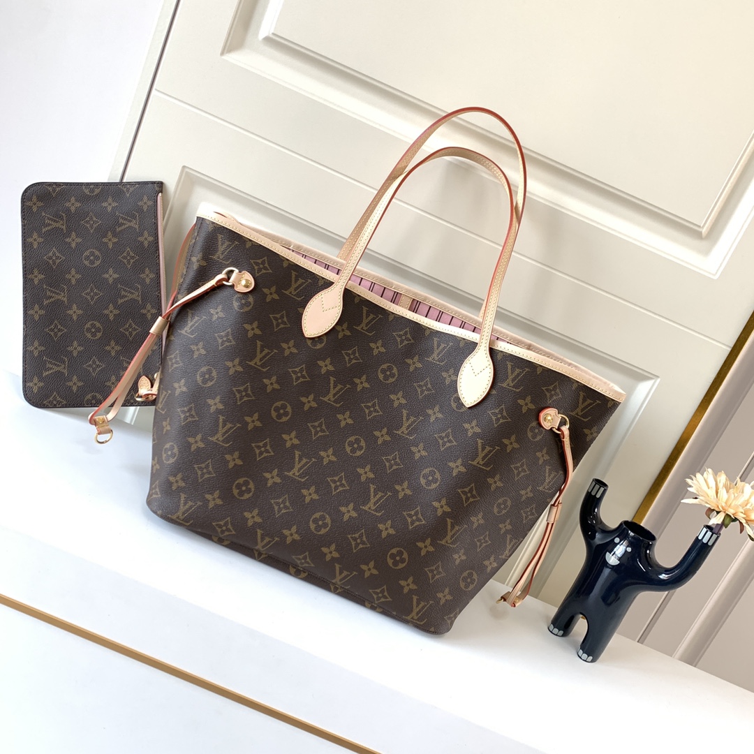 LOUIS VUITTON BAG