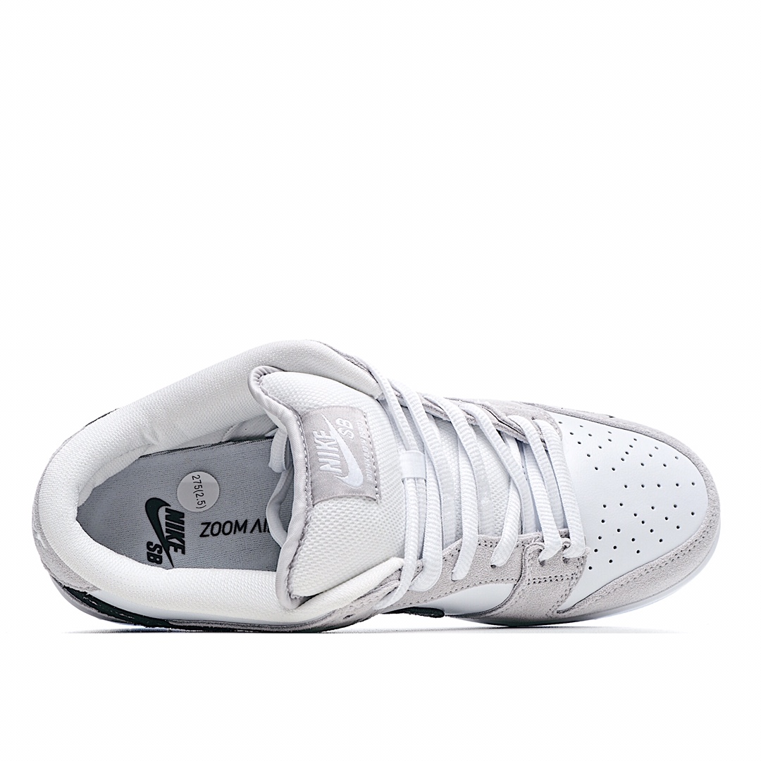 Nike SB Dunk Low x Dior