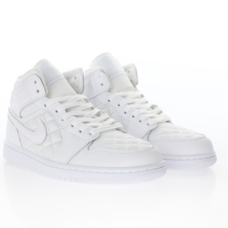 NIKE Wmns Air Jordan 1 Mid SE"White Quilted"