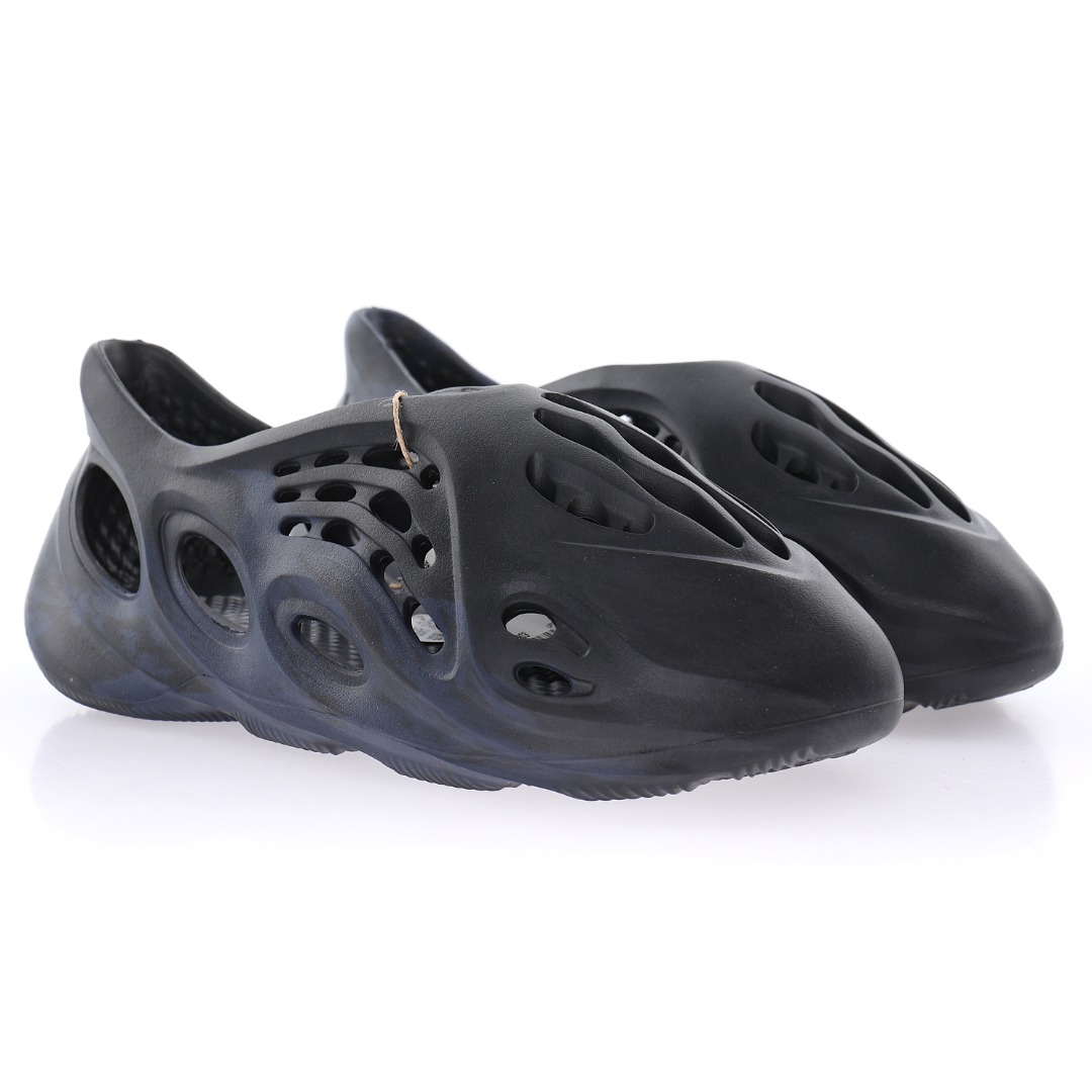 Kanye West x adidas Yeezy Foam Runner Slide"Sand"