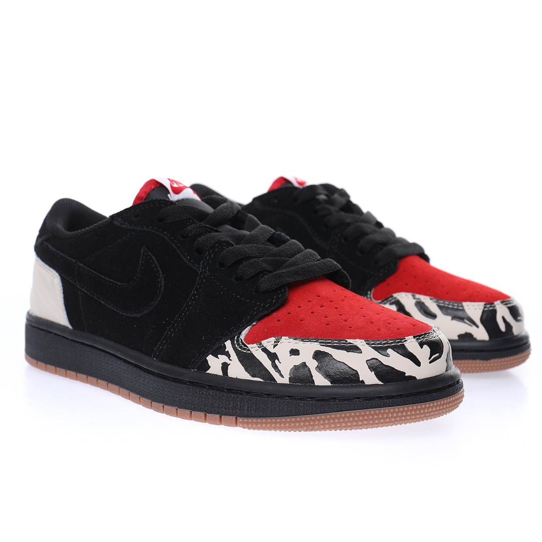 SoleFly x Nike Air Jordan 1 Low OG"Carnivore"