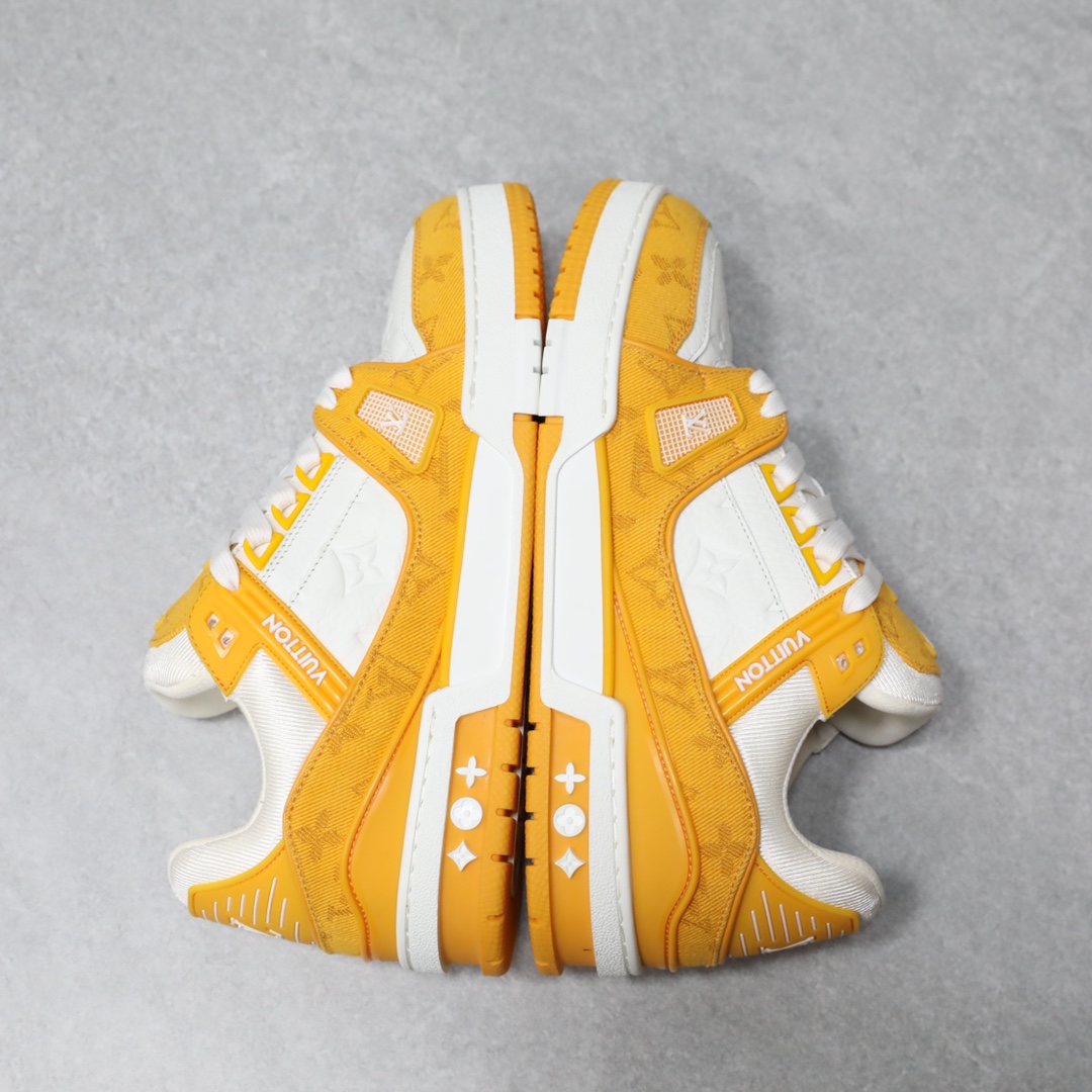 LOUIS VUITTON TRAINERS