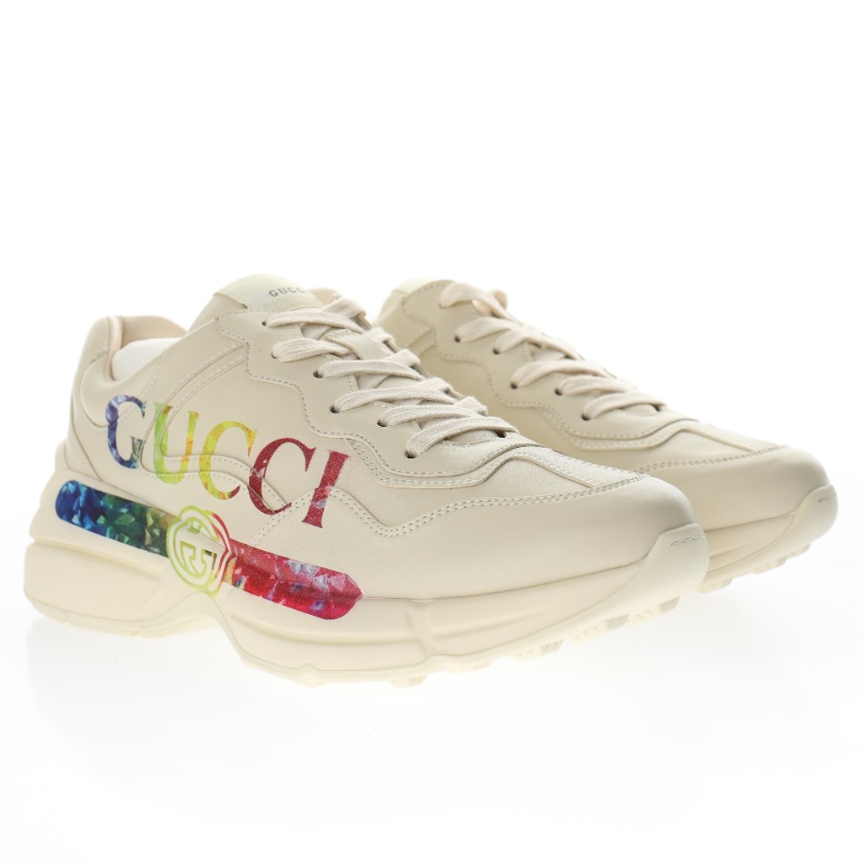 GUCCI SNEAKERS