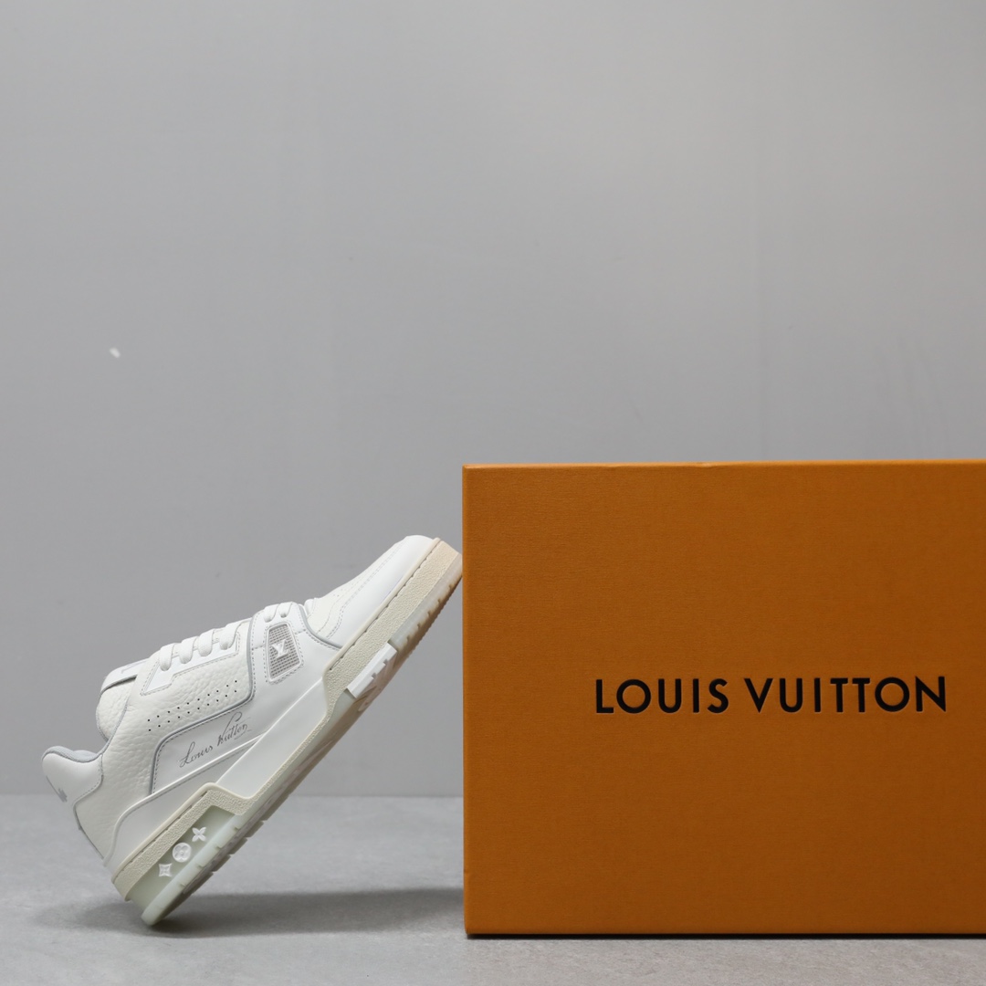 LOUIS VUITTON TRAINERS