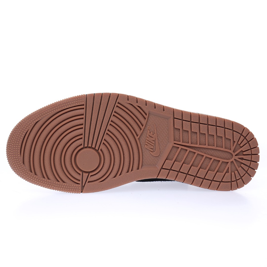 SoleFly x Nike Air Jordan 1 Low OG"Carnivore"