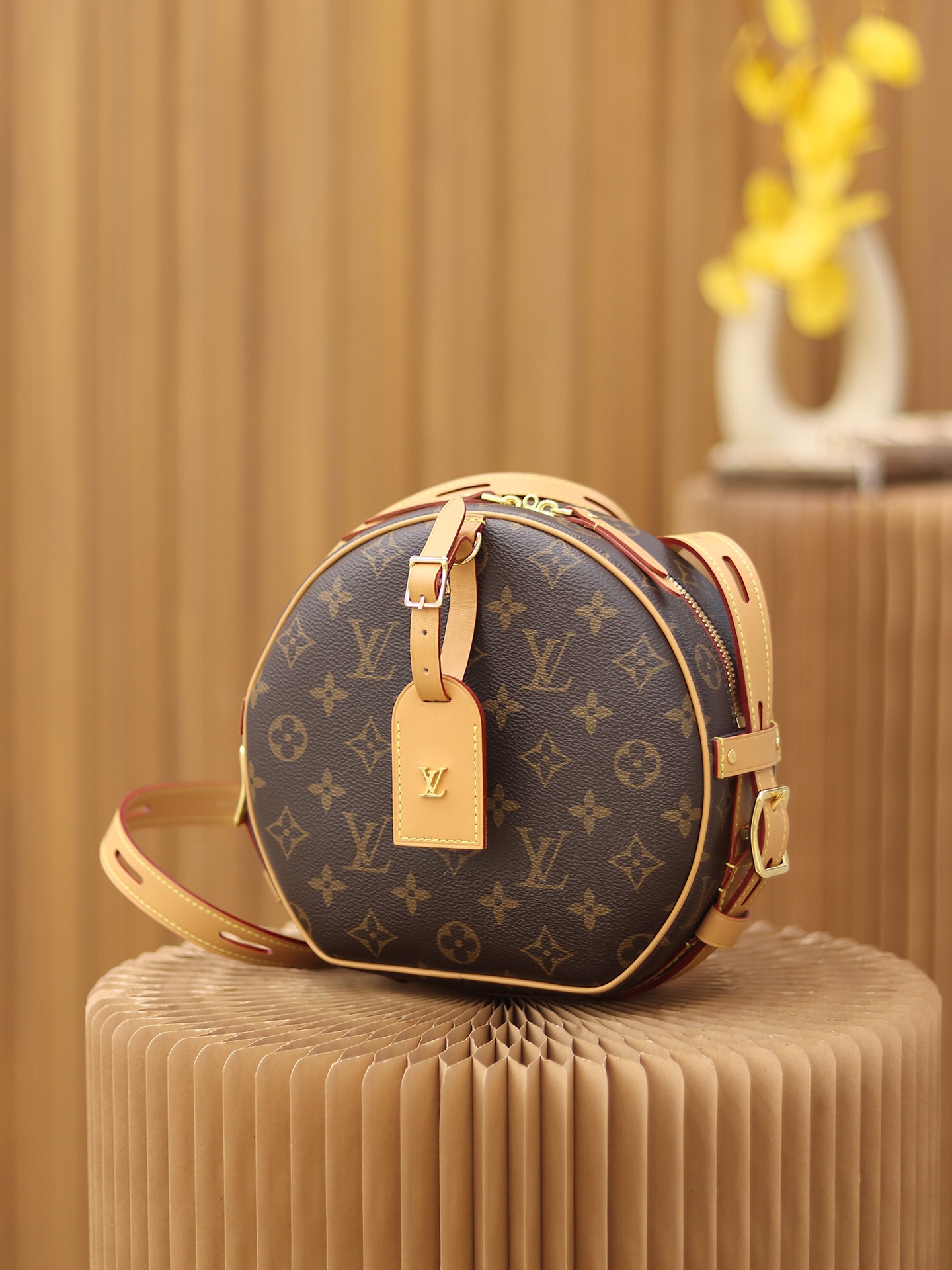 LV BOITE CHAPEAU SOUPLE