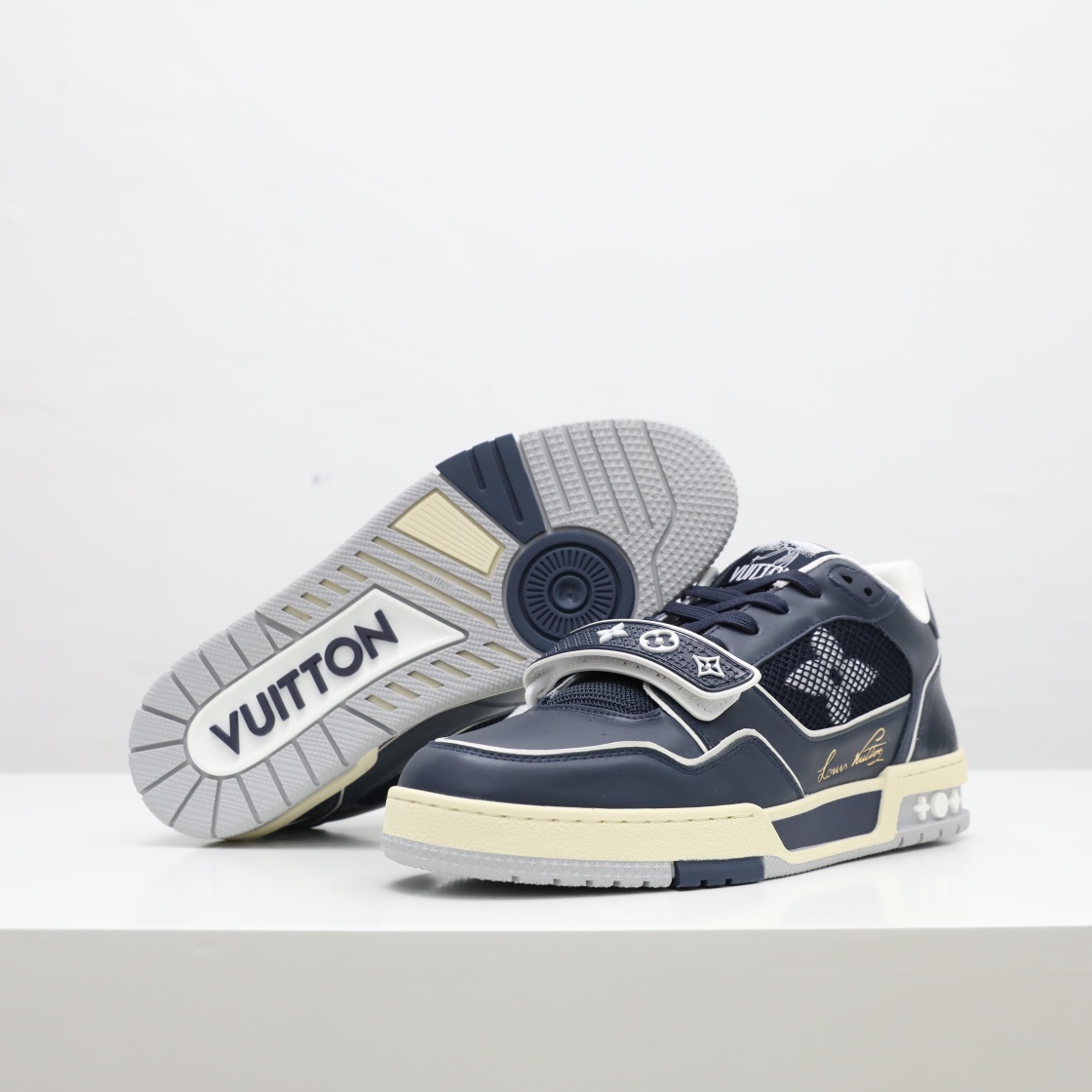 LV TRAINER